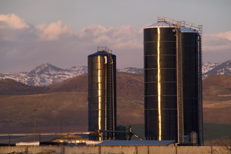 Specialty Plastic Fabricators Metal Grain Silos